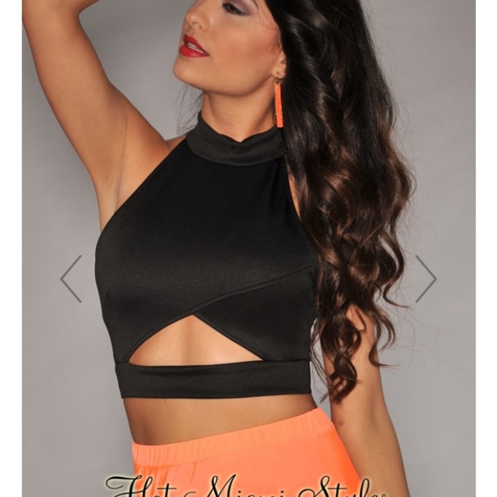 Black crop top